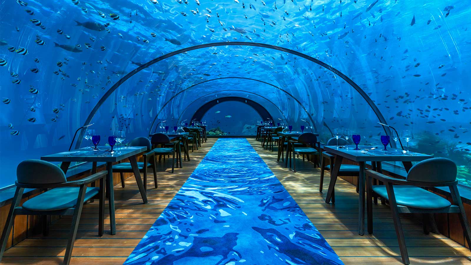 Underwater Restaurant Designer - Huravalhi Island Resort